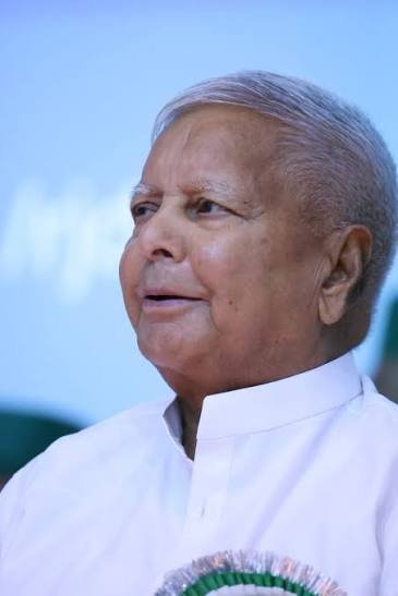 1990: Sworn in as Chief Minister